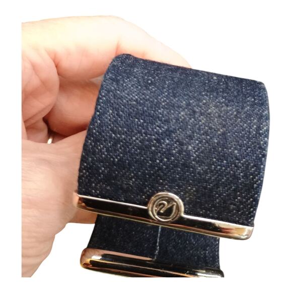 Swarovski Blue And Silver Toned Crystal Bar Stylish Blue Denim Cuff Bracelet - Picture 10 of 14